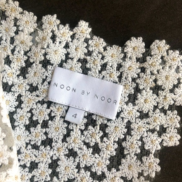 Noon by Noor White Frankie Daisy Lace Tunic: Size 4 - Picture 3 of 8